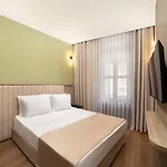 Atik Nisantasi Hotel