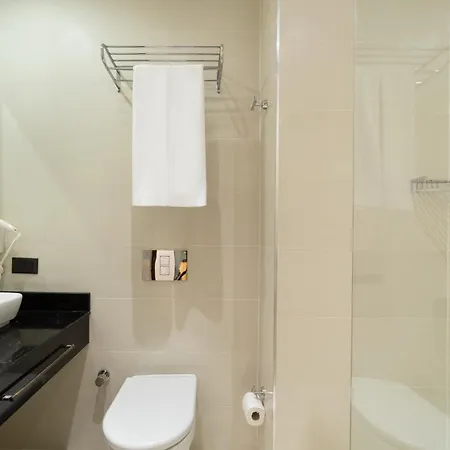 Atik Nisantasi 酒店 *