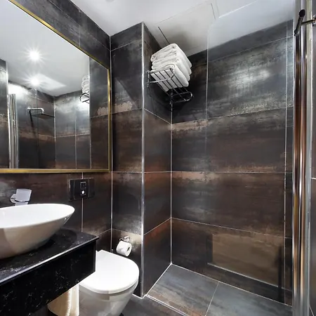 Atik Nisantasi 酒店 *